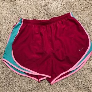 Nike Womens Tempo Shorts Fuchsia with Pink